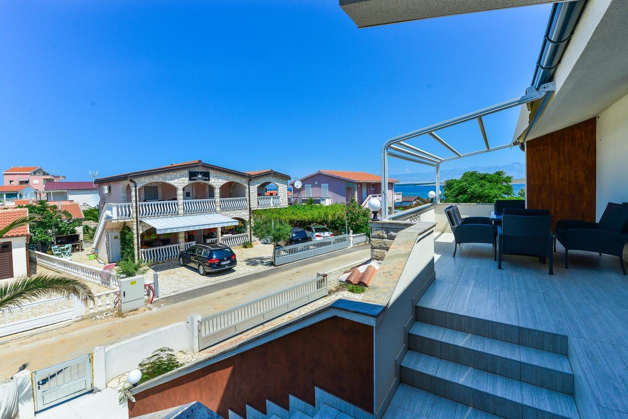 Apartments Lucica Vir Exterior foto